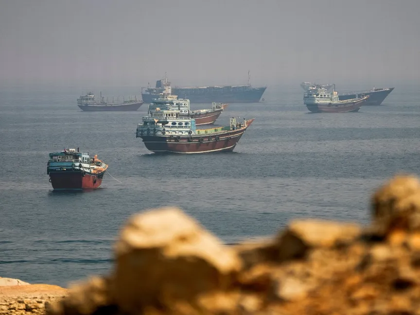 "قبل الملف النووي".. مضيق هرمز عقدة الصراع والتفاوض بين أميركا وإيران