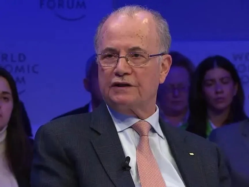 رئيس الوزراء الفلسطيني الجديد الدكتور محمد مصطفى خلال كلمه في مؤتمر "دافوس" بسويسرا . 29 فبراير 2024 - Reuters