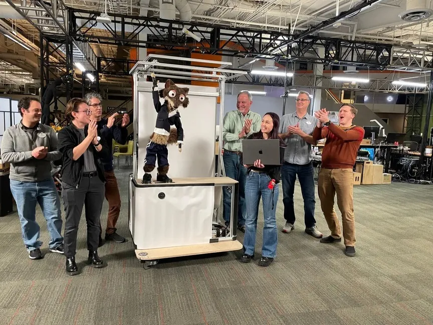 ديزني تطور روبوتين جديدين يتحركان بشكل مختلف وأكثر عفوية - Disney