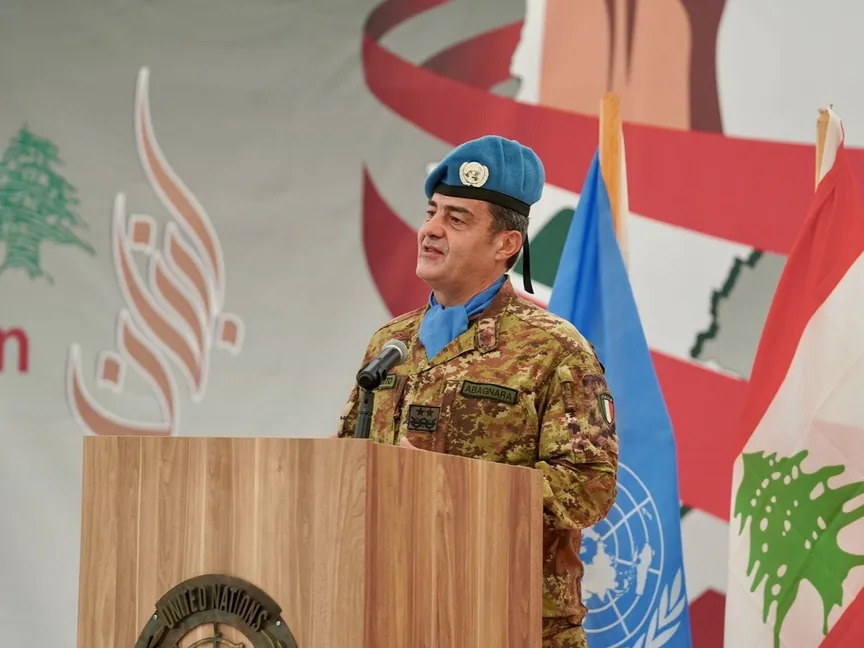 قائد قوة الأمم المتحدة المؤقتة في لبنان (اليونيفيل) ديوداتو آبانيارا خلال الاحتفال بالعيد الوطني اللبناني، نوفمبر 2025 - DiodatoAbagnara