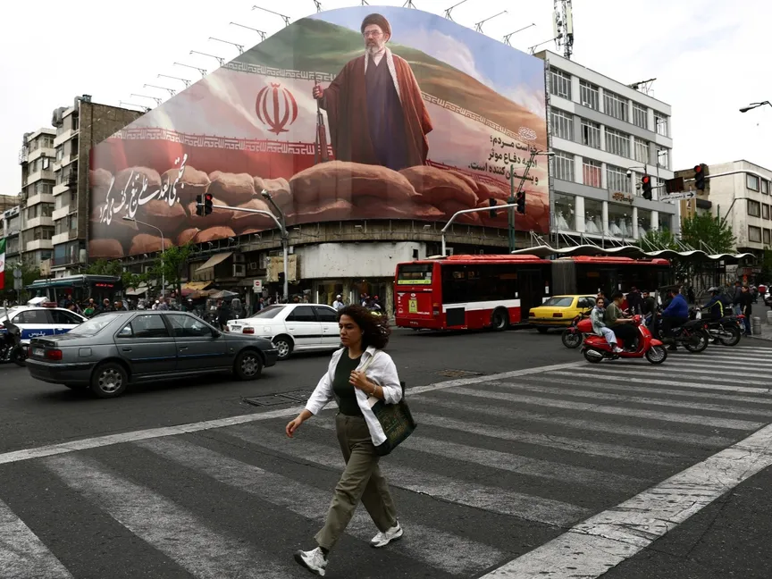 إيران.. تحديات داخلية وقرارات حاسمة