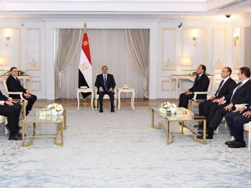 السيسي يستقبل الدبيبة في مصر.. رسائل سياسية وشراكات اقتصادية