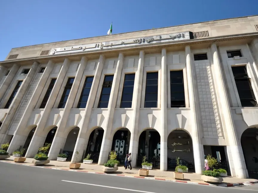 الجزائر.. تحديات مع عودة المعارضة للمنافسة في انتخابات مجلس النواب