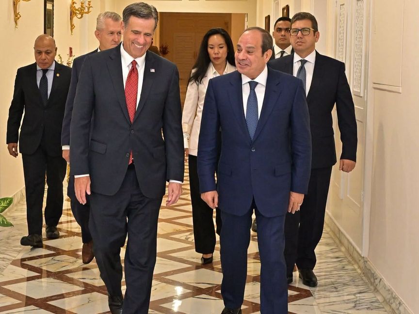 السيسي لمدير CIA: ننظر للولايات المتحدة كشريك استراتيجي وندعم اتفاقاً شاملاً مع إيران