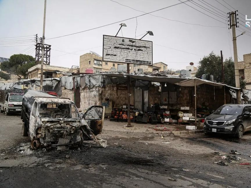 جانب من الأضرار التي تقول دمشق إنها نتجت عن استهداف تنظيم قسد لحي الخالدية بالقذائف في حلب بسوريا. 8 يناير 2026 - سانا