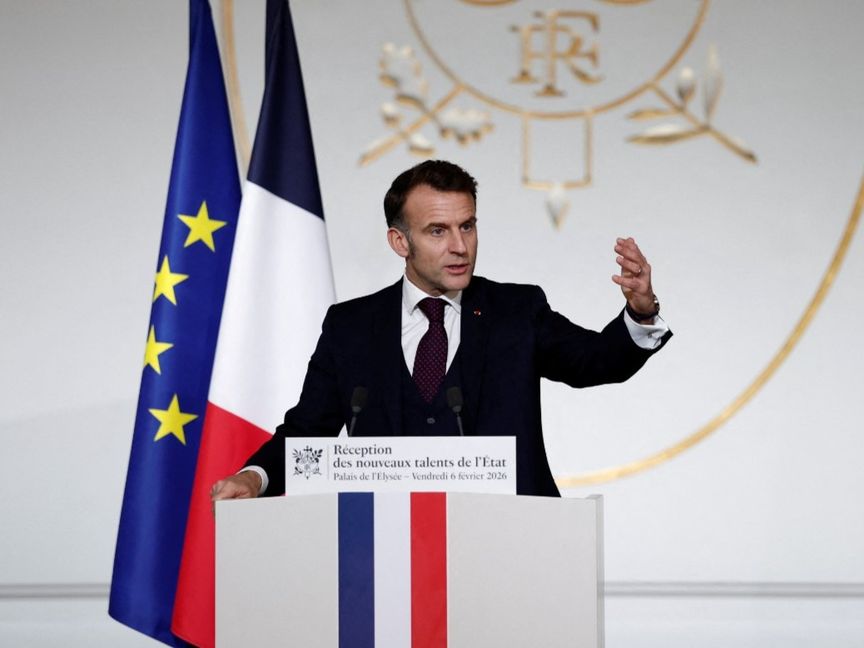 ماكرون يدعو الاتحاد الأوروبي إلى مواجهة "هيمنة الدولار": لا تنخدعوا بالهدوء مع واشنطن