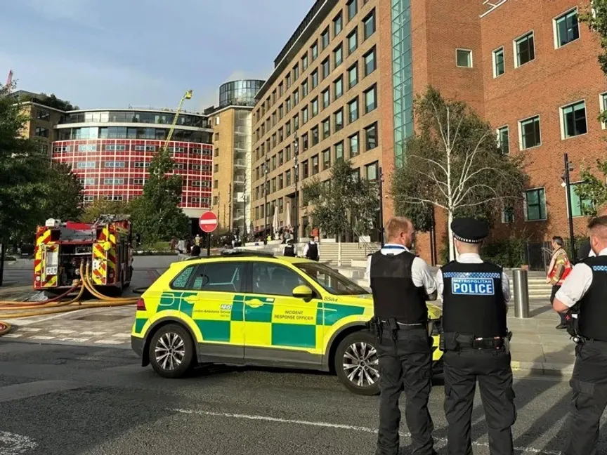 منظمة: الشرطة البريطانية تعتقل رجلاً بعد طعن اثنين في لندن