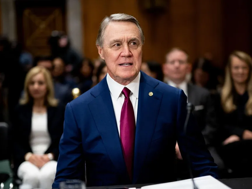 ديفيد بيردو المرشح لمنصب السفير الأميركي لدى الصين خلال جلسة استماع بمجلس الشيوخ. 3 أبريل 2025 - Bloomberg