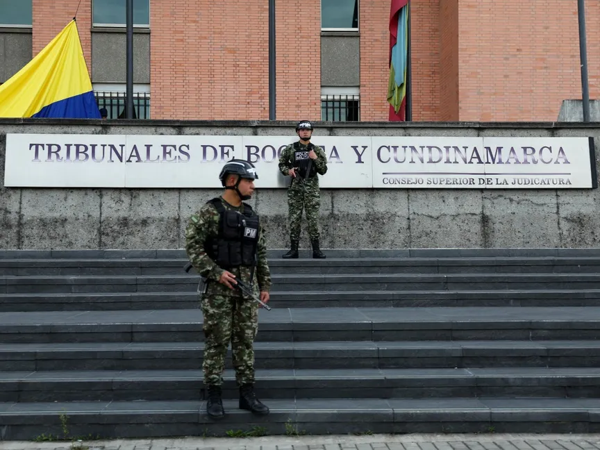 كولومبيا.. تحطم طائرة يودي بحياة 15 شخصاً