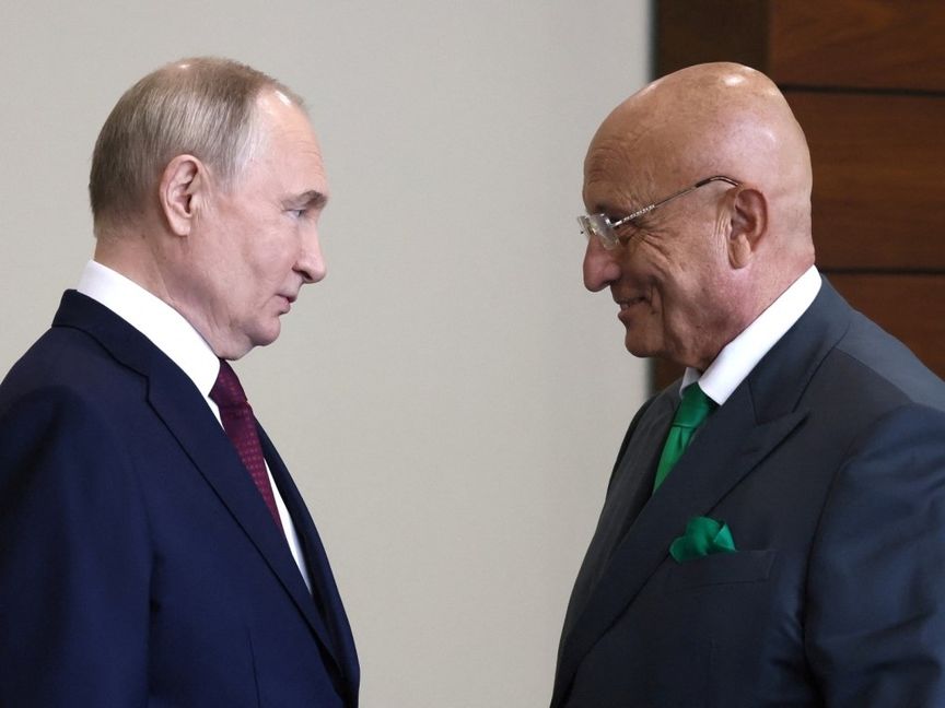 المستشار السياسي لبوتين لـ"المجلة": الوقت في صالح روسيا.. وترمب لم يقدم جديداً لإنهاء حرب أوكرانيا