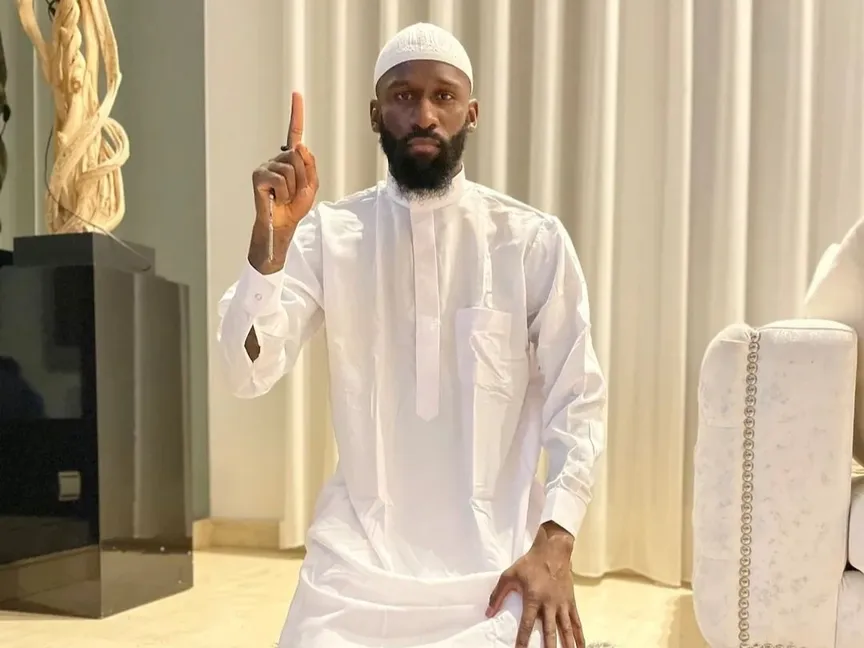 اللاعب الألماني أنطونيو روديجير في صورة بمناسبة شهر رمضان - instagram.com/toniruediger/