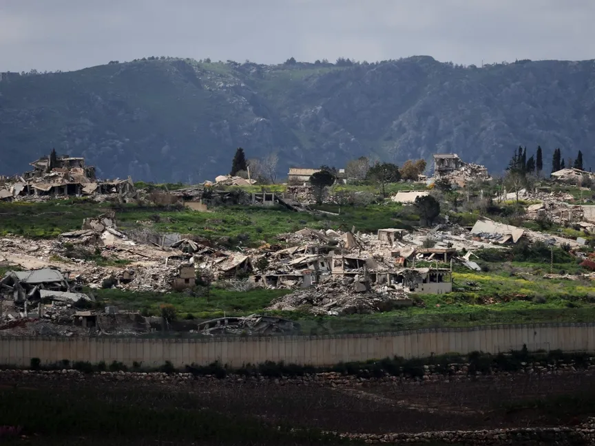 مبانٍ متضررة في كفر كلة جنوب لبنان. 9 أبريل 2026 - REUTERS