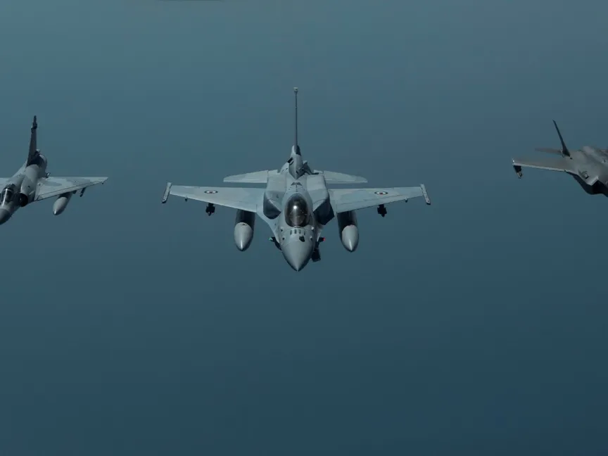 الخارجية الأميركية توافق على صفقة صواريخ ومسيّرات للإمارات بـ8.4 مليار دولار