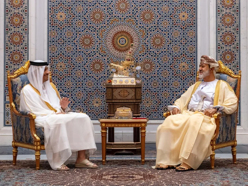 سلطان عمان ورئيس وزراء قطر يبحثان مسار المفاوضات الأميركية الإيرانية