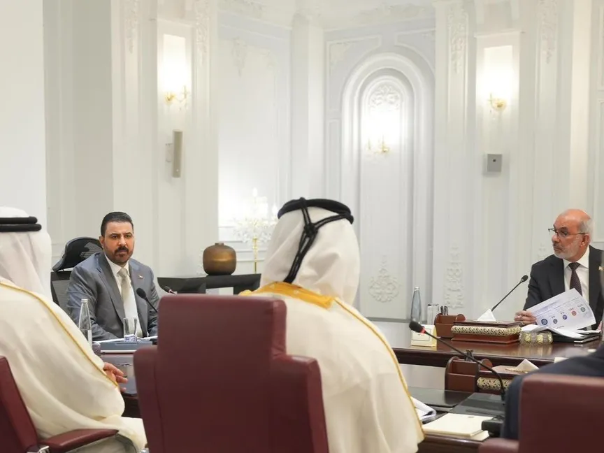 رئيس الوزراء العراقي علي الزيدي خلال اجتماع في العاصمة العراقية بغداد بشأن تنفيذ خط أنابيب تصدير النفط. 29 أغسطس 2026 - واع
