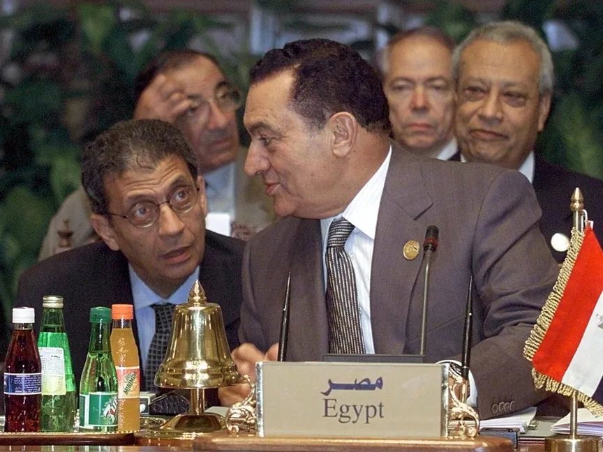 عمرو موسى: مبارك كان وطنياً جداً وليس بالسوء الذي صُوّر به