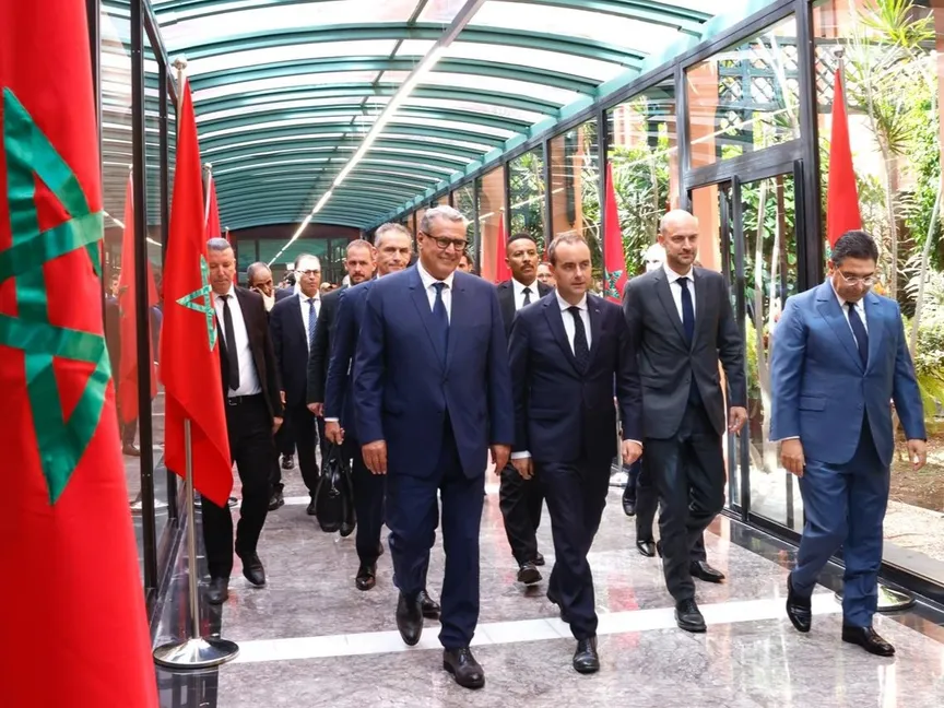 رئيس الحكومة المغربية عزيز أخنوش يستقبل رئيس الوزراء الفرنسي سيباستيان لوكورنو في الرباط. 16 يوليو 2026 - x.com/ChefGov_ma