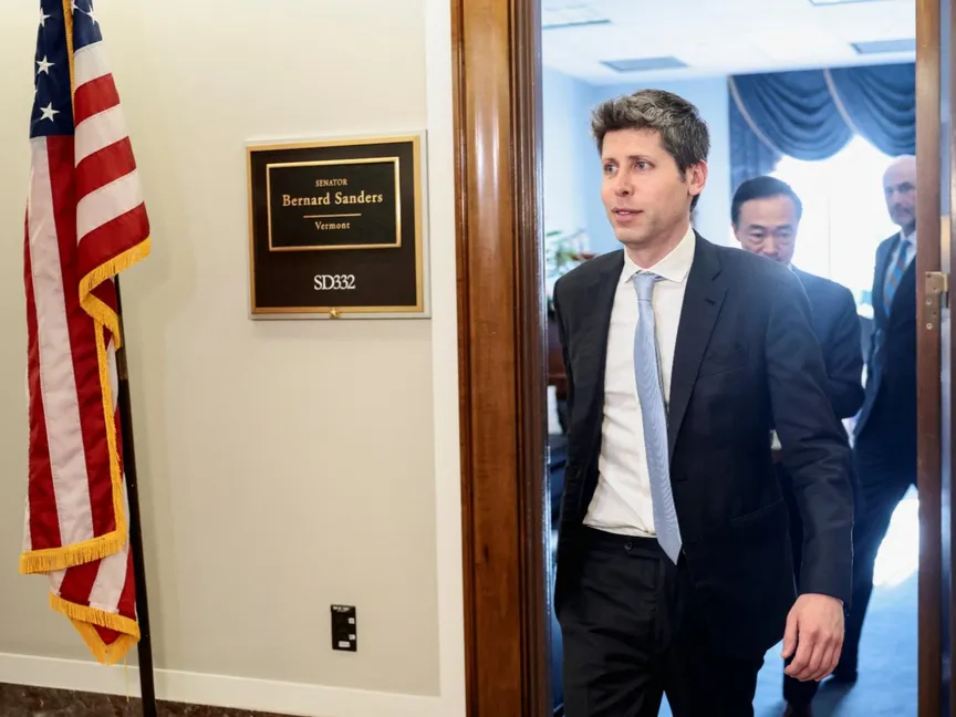 الرئيس التنفيذي لشركة OpenAI سام ألتمان يتحدث للصحافيين بعد اجتماعات في مبنى الكابيتول بالولايات المتحدة. 3 يونيو 2026 - reuters