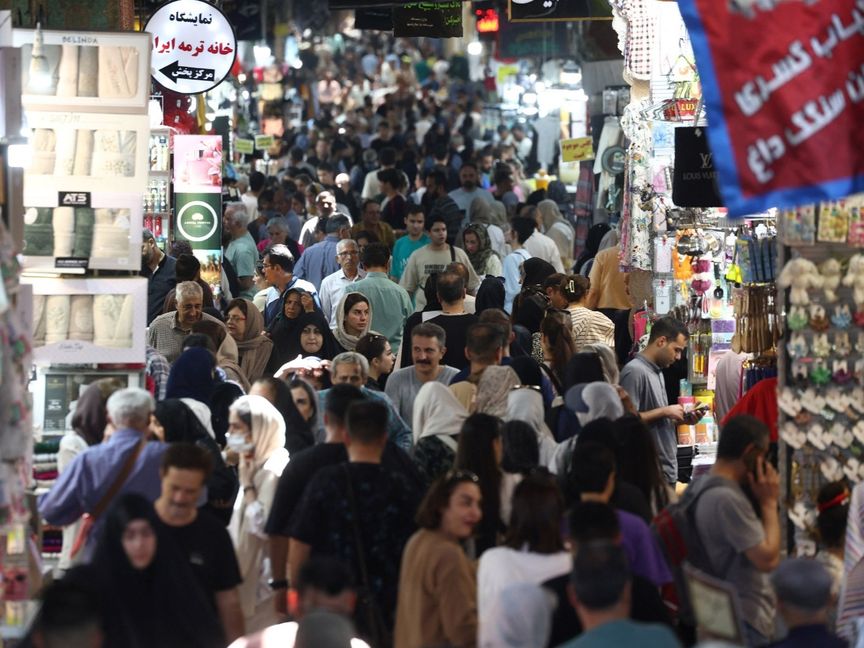 "اقتصاد البقاء".. استراتيجية إيرانية في مواجهة العقوبات والحصار الأميركي