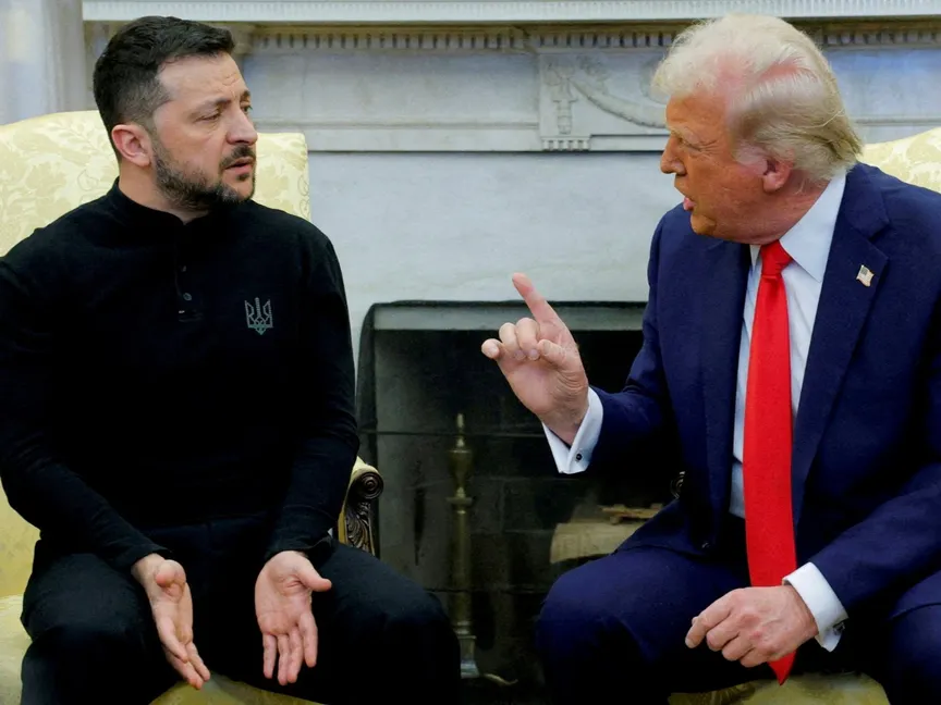 الرئيس الأميركي دونالد ترمب خلال لقاه مع نظيره الأوكراني فولوديمير زيلينسكي بواشنطن 28 فبراير 2025 - REUTERS