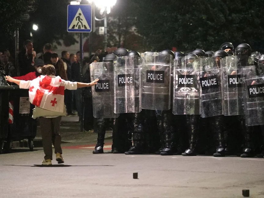 رئيس وزراء جورجيا يتهم الاتحاد الأوروبي بدعم المظاهرات.. وبروكسل: "تضليل"