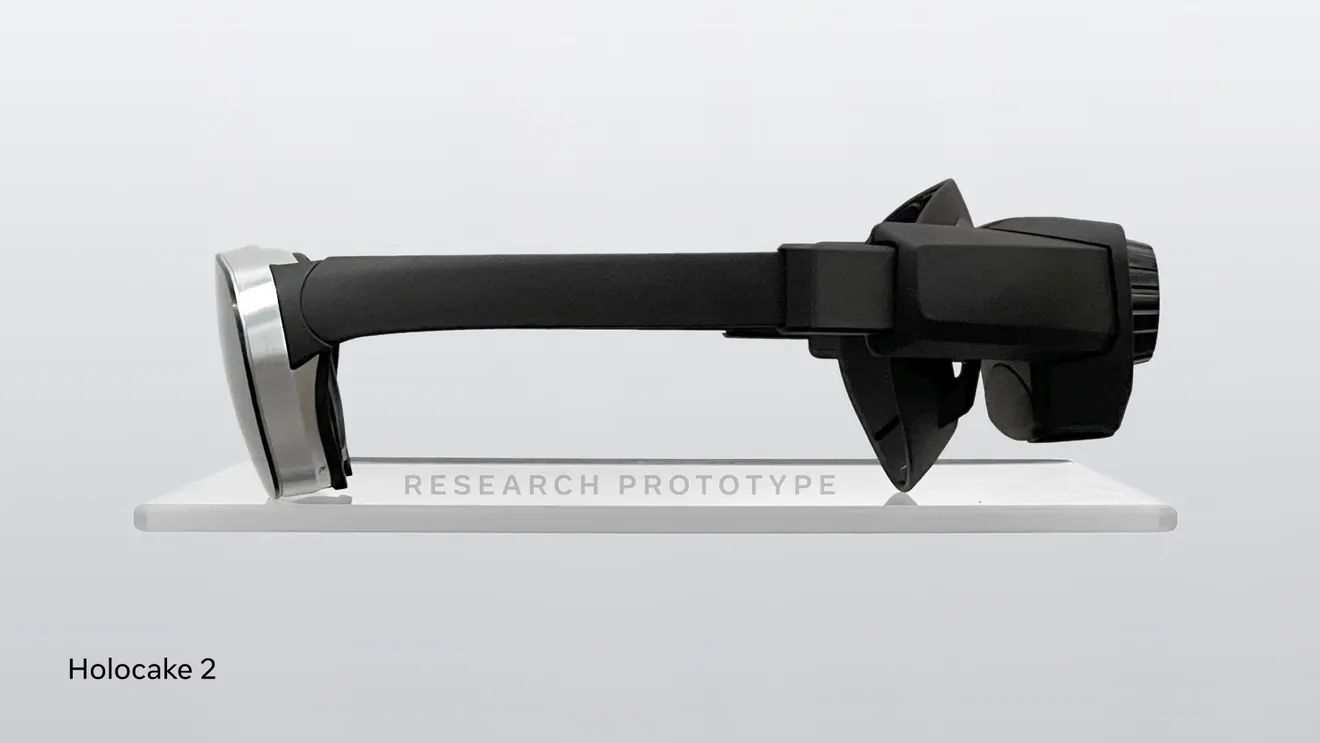 نموذج نظارة Holocake 2 التجريبية  - META