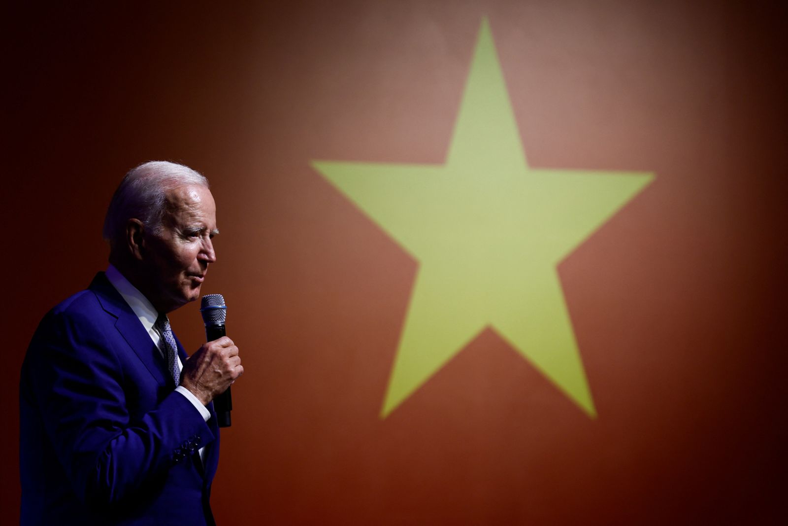 U.S. President Biden visits Vietnam - REUTERS