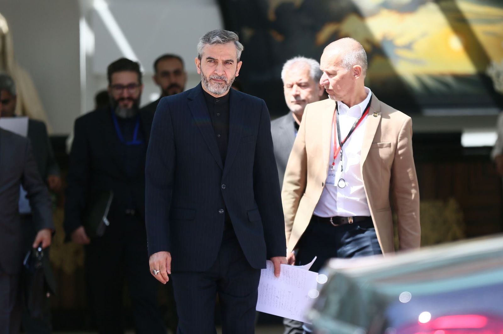 كبير المفاوضين الإيرانيين علي باقري كني خلال الجولة الأخيرة من محادثات إحياء الاتفاق النووي في فيينا. 4 أغسطس 2022 - Getty Images