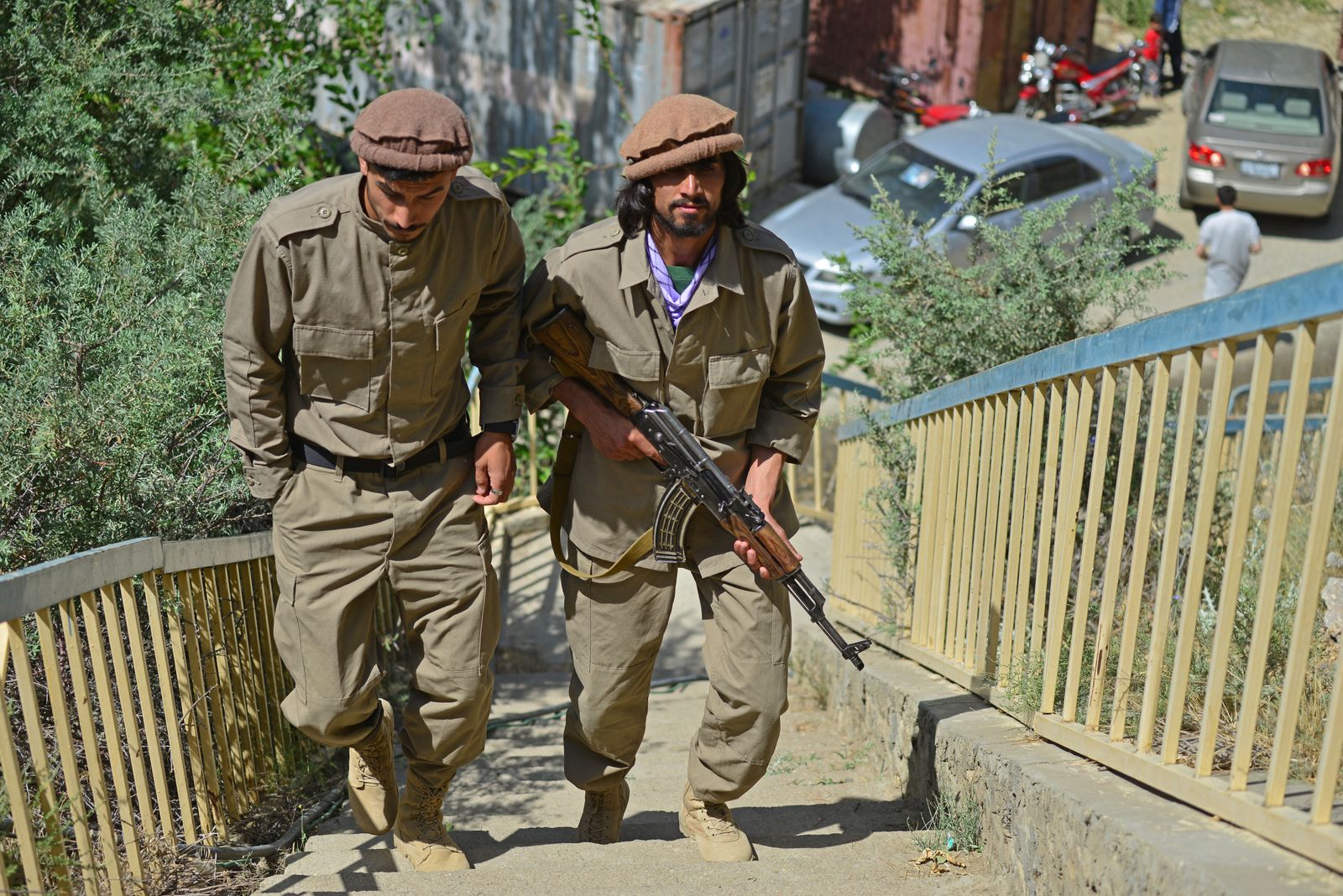 أفراد من قوات الأمن الأفغانية، بعد انضمامها إلى حركة المقاومة التي تتواجد في وادي بنجشير -21 أغسطس 2021 - AFP
