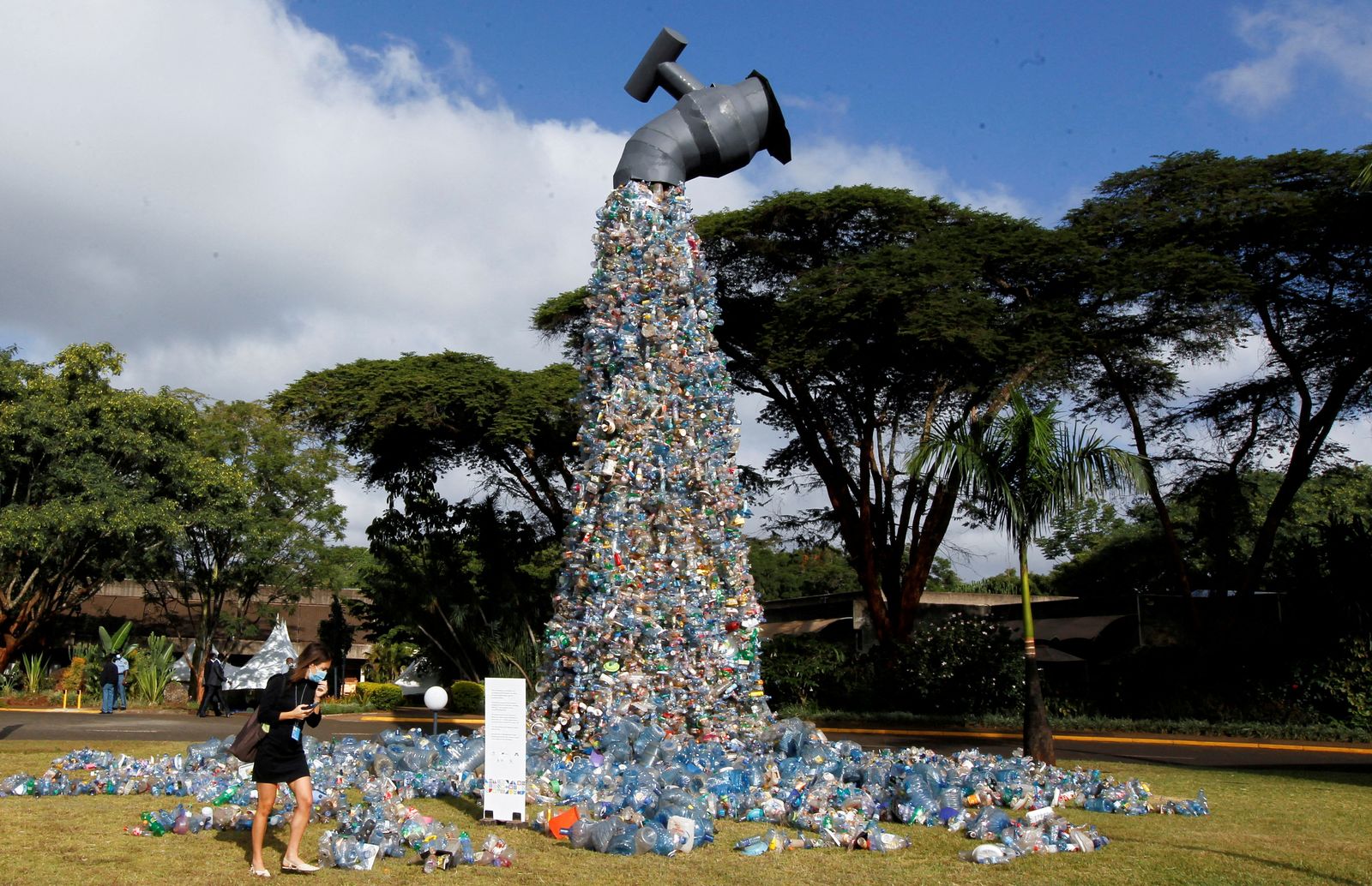 FILE PHOTO: UN members begin talks on global plastic waste treaty in Nairobi - REUTERS