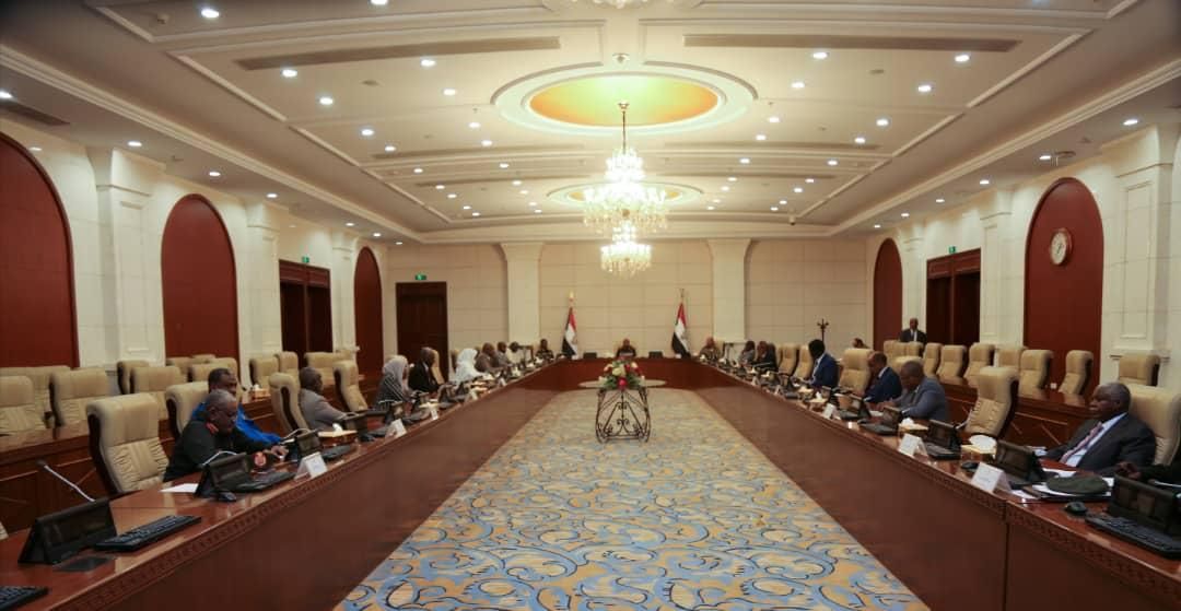 الاجتماع الطارئ لمجلس الأمن والدفاع السوداني برئاسة الفريق أول عبد الفتاح البرهان لمناقشة مقتل سودانيين على الحدود السودانية التشادية- 5 أغسطس 2022 - suna-sd.net