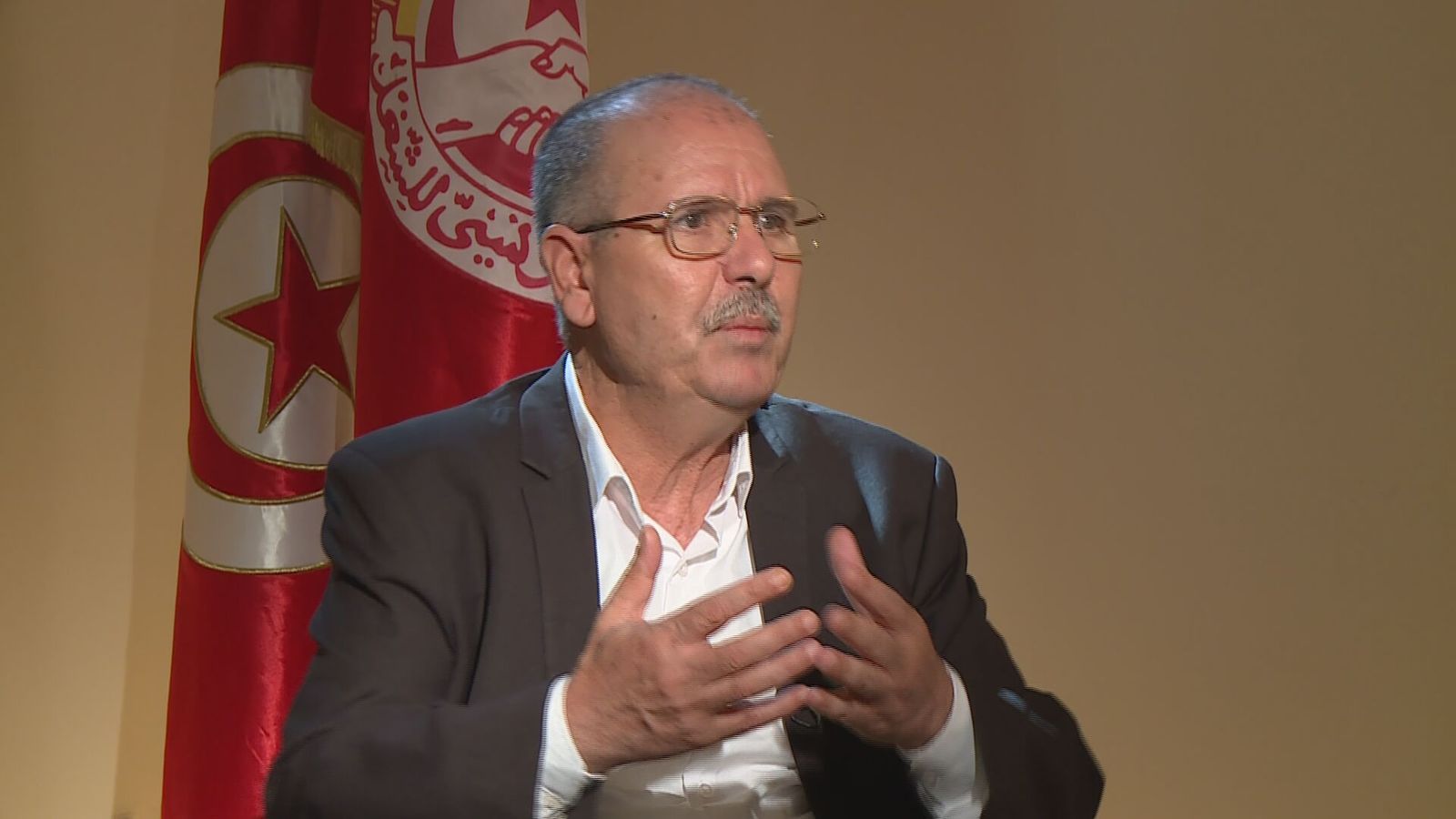 نور الدين الطبوبي الأمين العام للاتحاد العام التونسي للشغل متحدثاً لـ