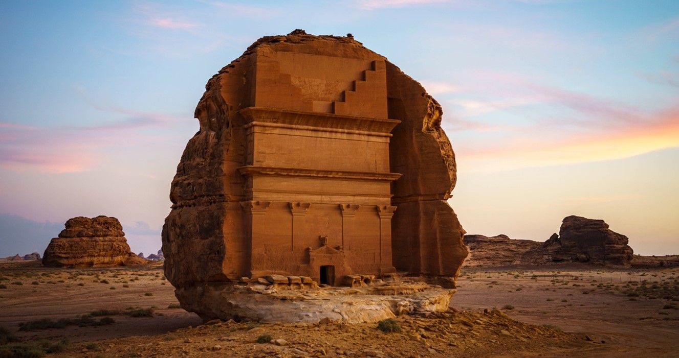 موقع أثري في مدينة الحِجر التاريخية بمحافظة العلا شمال غرب السعودية - 