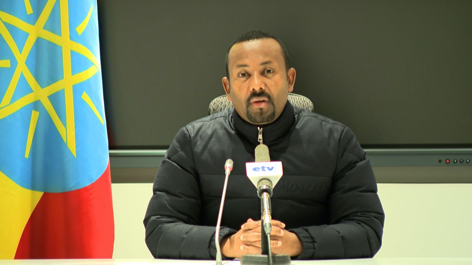 رئيس الوزراء الإثيوبي آبي أحمد في خطاب تلفزيوني يهدد بعملية عسكرية في تيغراي إثر 