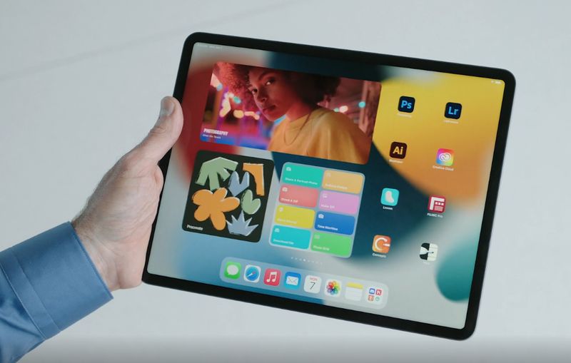 ميزة حرية ترتيب التطبيقات والبرامج المصغرة Widgets على iPadOS 15 - أبل