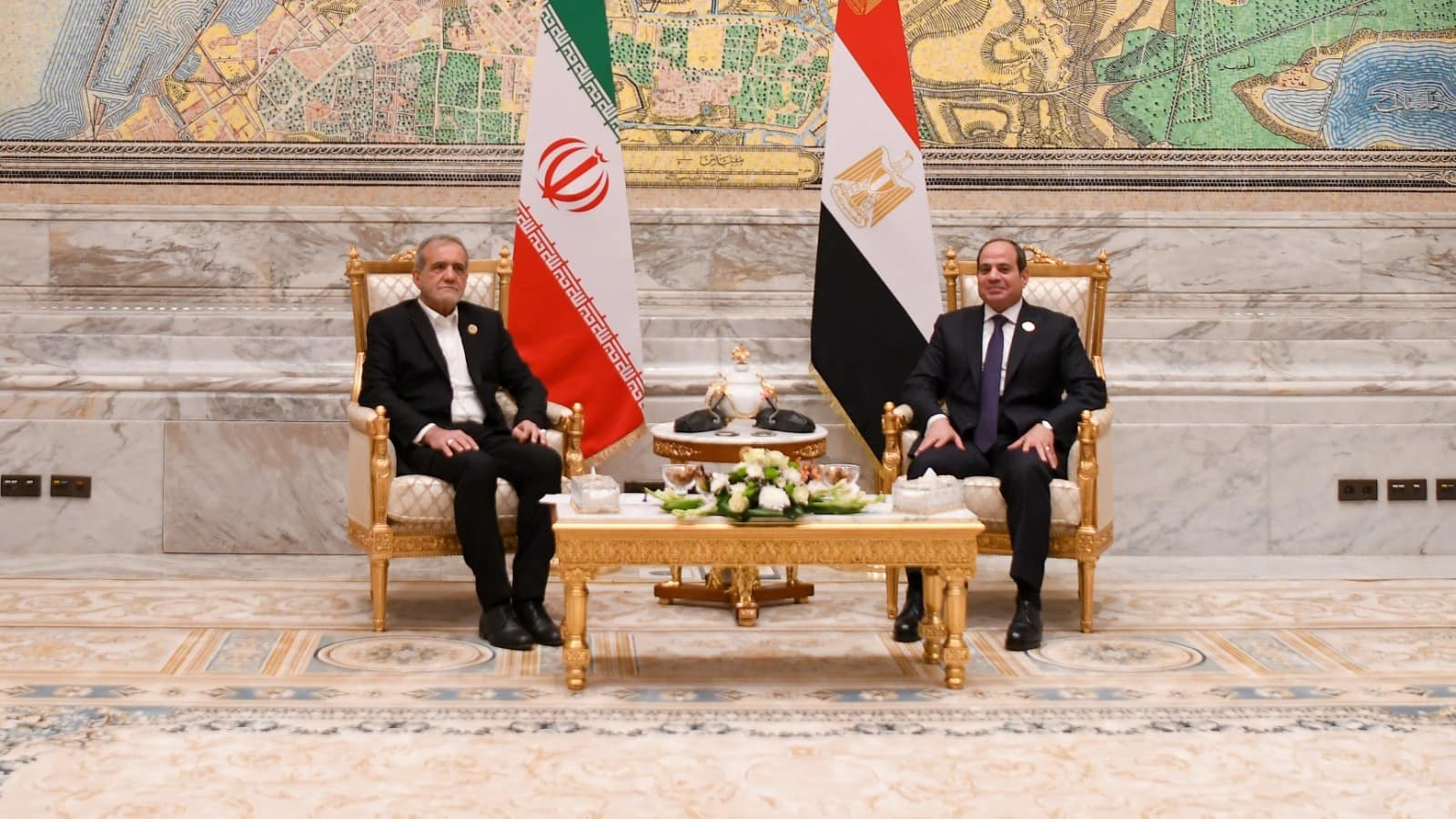 السيسي للرئيس الإيراني: إدانتنا للهجمات على دول الخليج قاطعة ويجب وقفها على وجه السرعة