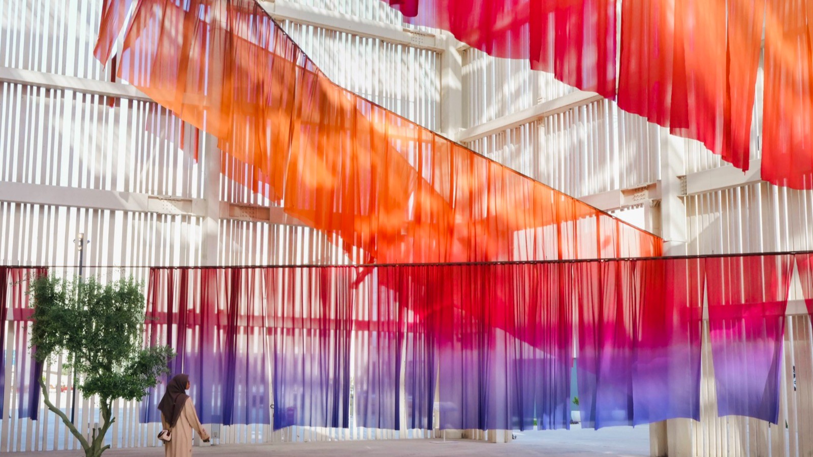 65 فناناً يحاكون الهجرة والترحال في "بينالي الدرعية" للفن المعاصر 