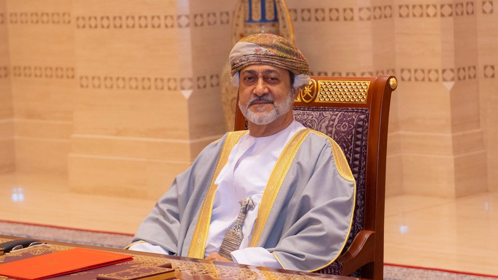 مرسوم من سلطان عمان بإنشاء منطقة اقتصادية للذكاء الاصطناعي