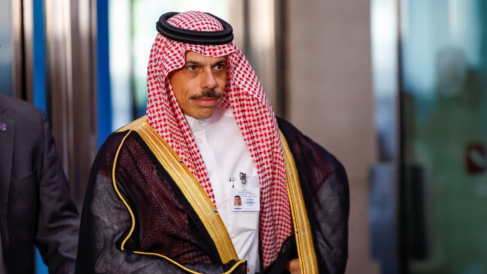 وزير الخارجية السعودي يبحث المستجدات مع نظرائه في الأردن وتركيا والعراق وإسبانيا