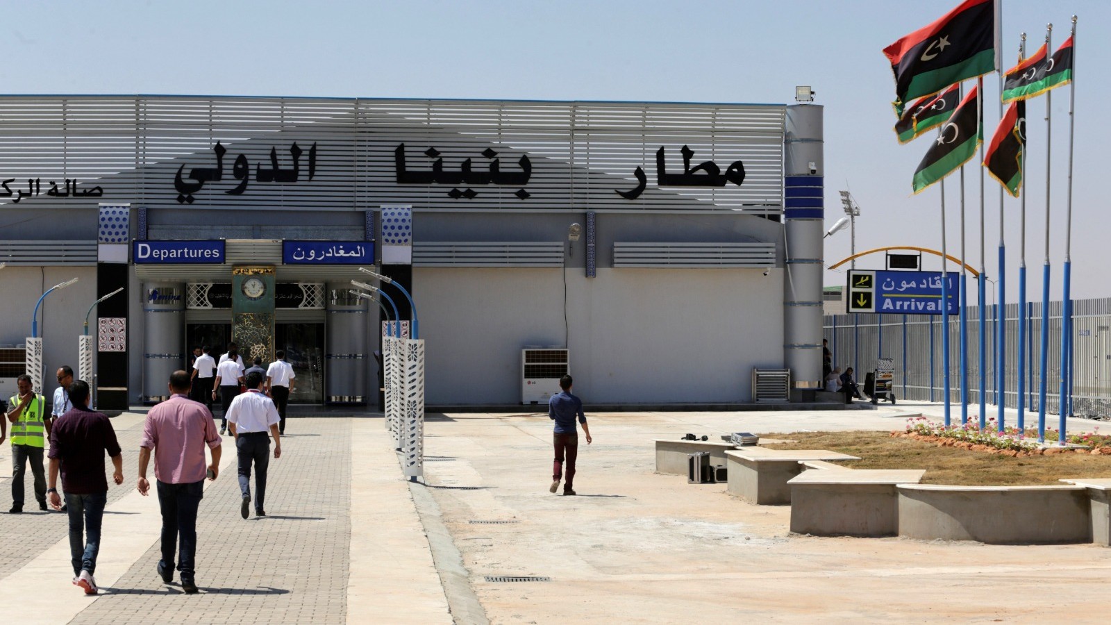 ليبيا.. الحكومة المكلفة من البرلمان تمنع دخول مواطني إيران وأفغانستان