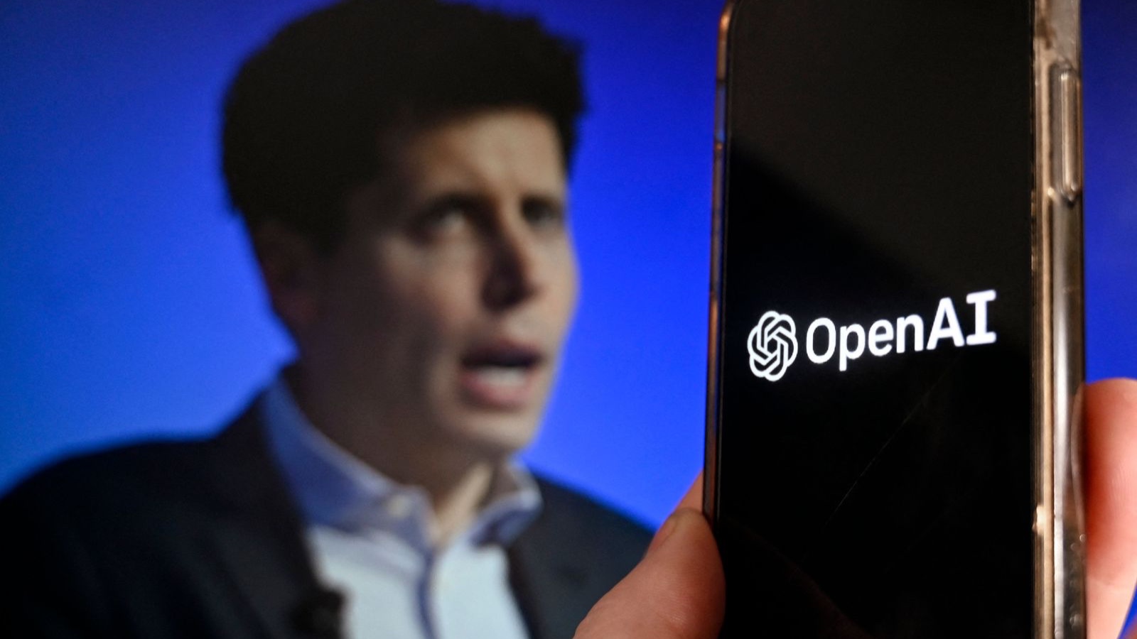 OpenAI تواجه تحقيقاً واسعاً ومطالب بتسليم وثائق حول تأثيرها على المستخدمين 
