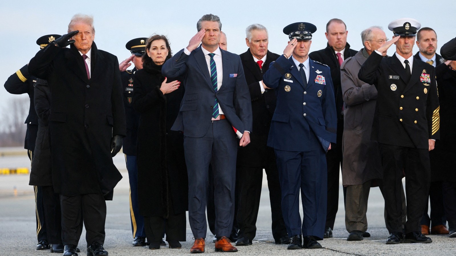 ترمب يعلن عن "رد انتقامي بالغ القوة" ضد "داعش" في سوريا 