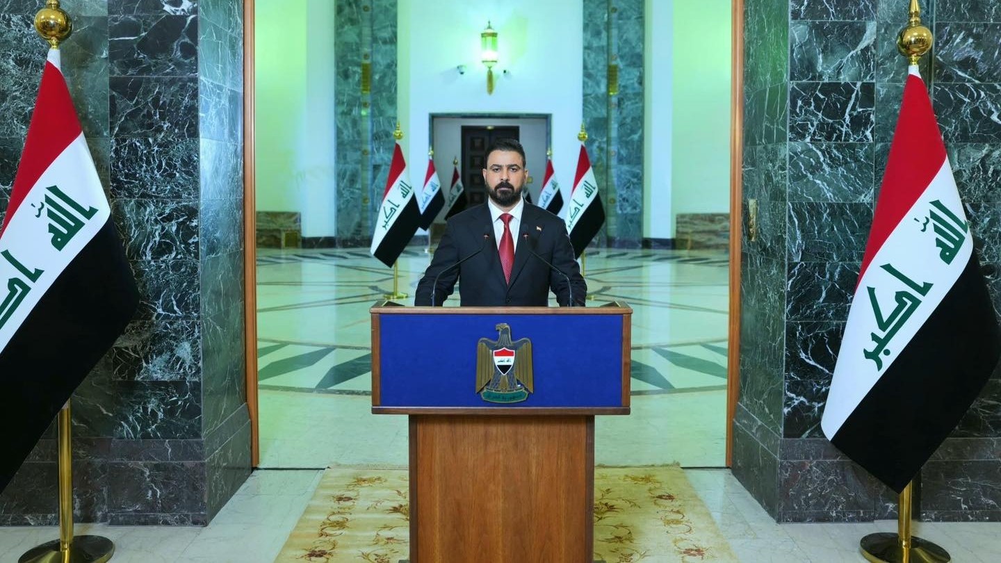 رئيس وزراء العراق يشيد بدمج "سرايا السلام" في الدولة.. ويدعو الفصائل لاتباع نفس المسار
