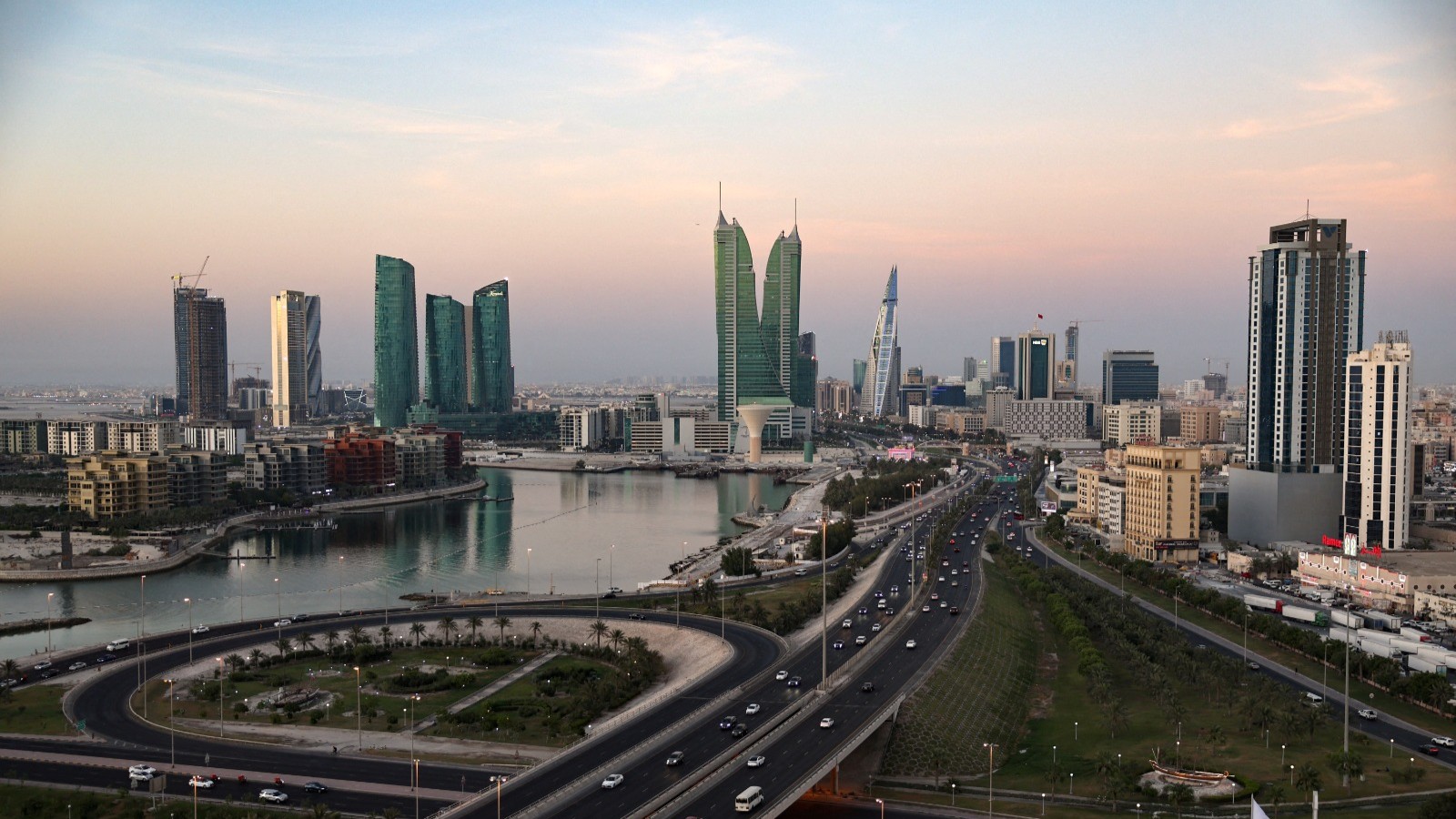 البحرين تمنع سفر مواطنيها إلى إيران والعراق بسبب الأوضاع الأمنية