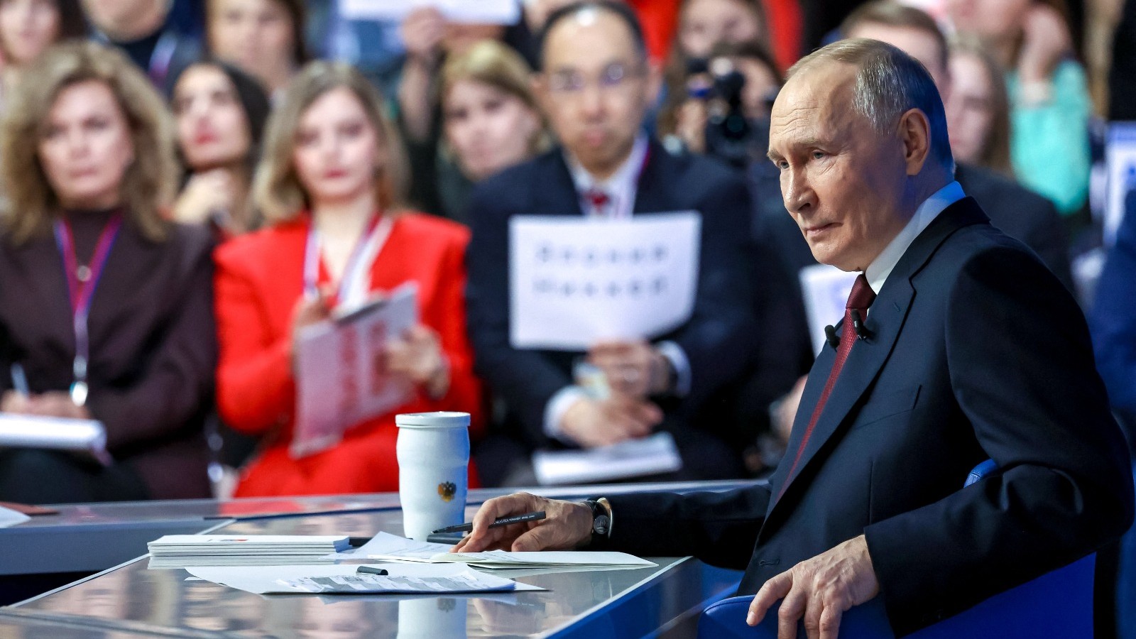 بوتين: مستعدون لوقف النزاع في أوكرانيا "فوراً" مقابل ضمانات أمنية.. والكرة في ملعب الغرب 