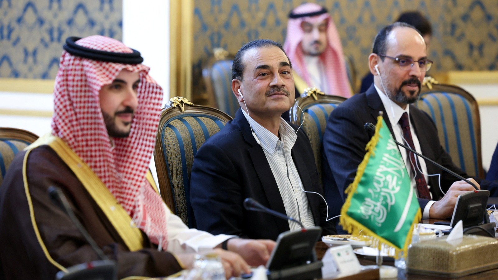 إيران وأميركا.. تحركات إقليمية لمنع تجدد الحرب