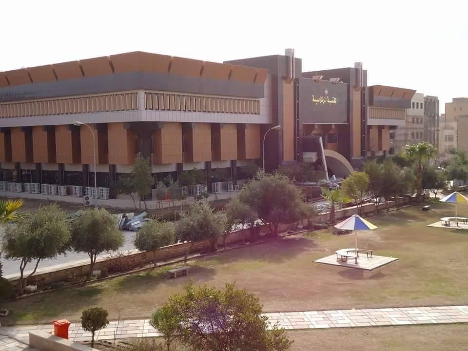 المكتبة المركزية بجامعة الموصل، قبل إحراقها في 2014 - الشرق