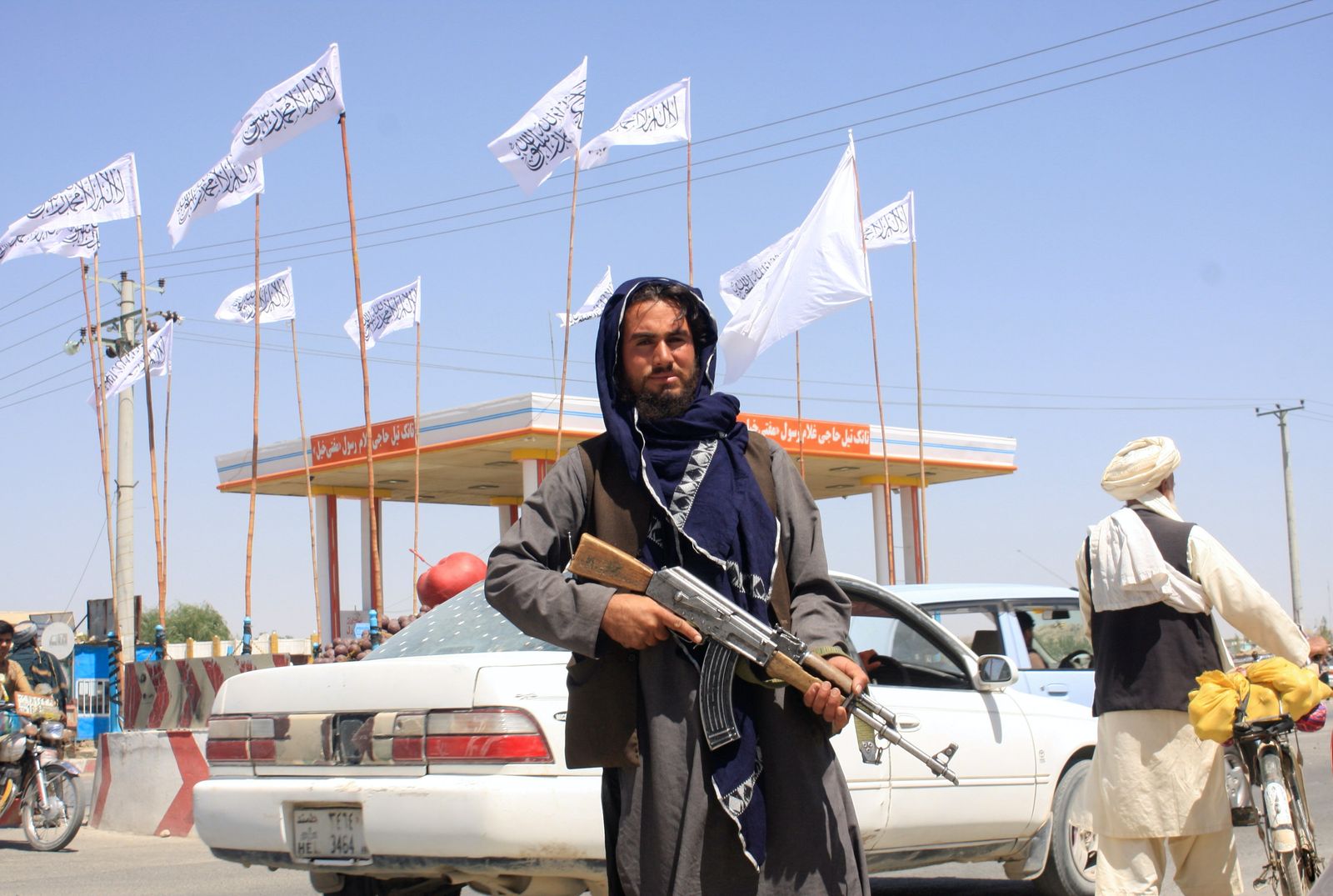 أحد مقاتلي حركة طالبان - REUTERS