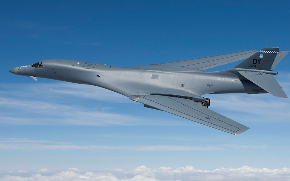 قاذفات B1-B الأميركية - boeing.com