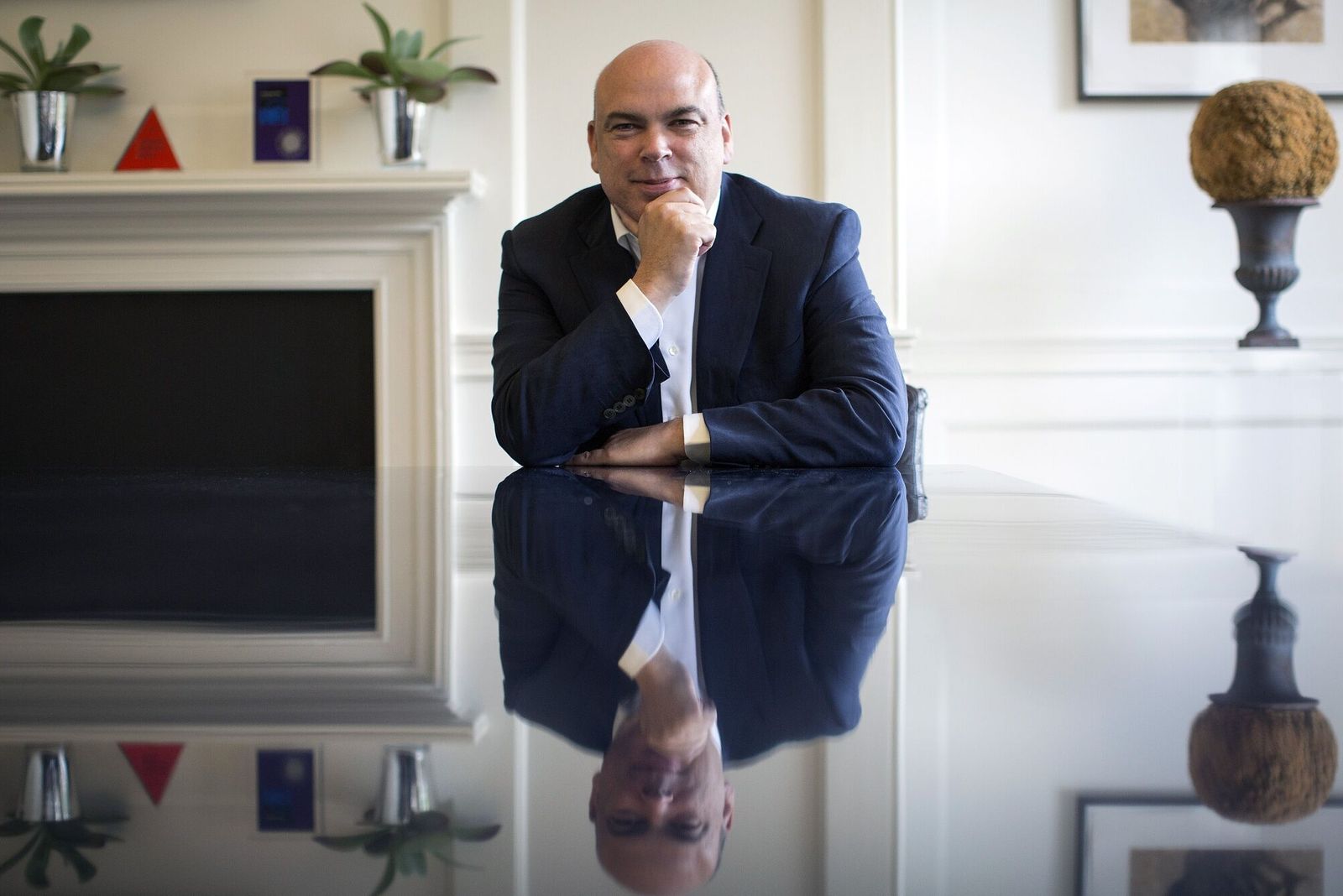 FILE: Mike Lynch, former chief executive officer of Autonomy Corp., a unit of Hewlett-Packard Co., and founder of Invoke Capital Partners, poses for a photograph in London, U.K., on Tuesday, July 8, 2014. British tech tycoon�Mike Lynch�and Morgan Stanley International chair�Jonathan Bloomer�were among the victims found dead on a luxury yacht that sank off the coast of Sicily on Monday. Photographer: Simon Dawson/Bloomberg